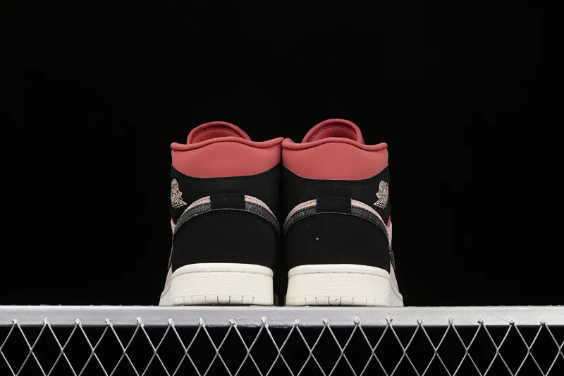 All categories Air Jordan Jordan series basketball shoes Air Jordan 1 Mid G version pure original Air Jordan 1 Mid AJ1 Joe 1 red bean milk tea mid-top basketball shoes BQ6472-202